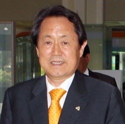 김태환 제주지사 이번엔 술시중 강요 파문