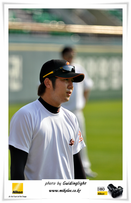  [2009년 8월 14일 잠실야구장] 연습투구 중인 장원준