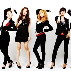 # 소녀시대와 f(x)의 고양이춤 댄스배틀! 뉴초콜릿폰 쇼케이스에 다녀왔습니다. (Chocolate Love ....