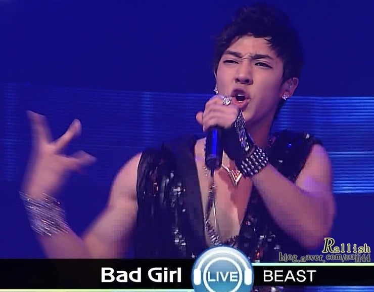 091025 인기가요 비스트 BAD GIRL 이기광 (AJ) 집중 캡쳐 (+) 움짤