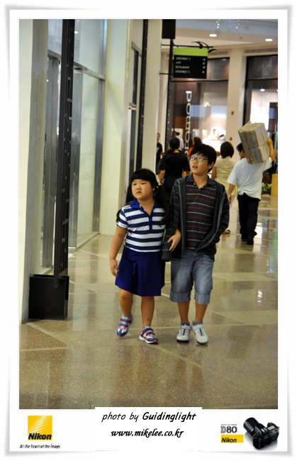 [2009년 12월 13일] Makati Greenbelt shopping mall & Manong's