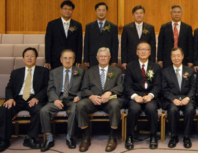  4대걸친 한국사랑 린튼 목사 잠들다 