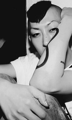 투애니원(2NE1)의 스타일리스트 양승호(양갱)의 패션스타일