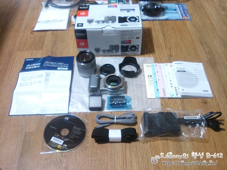 택배왔다~!!!! 소니 NEX-5 하이브리드 카메라 택배왔다~!!!! 소니 NEX-5 하이브리드 카메라