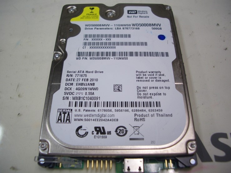  웨스턴디지털 외장형500기가/WD5000BMVV-11GNWS0