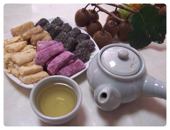  씹는 맛이 다르다 -쫄깃쫄깃 4색 인절미