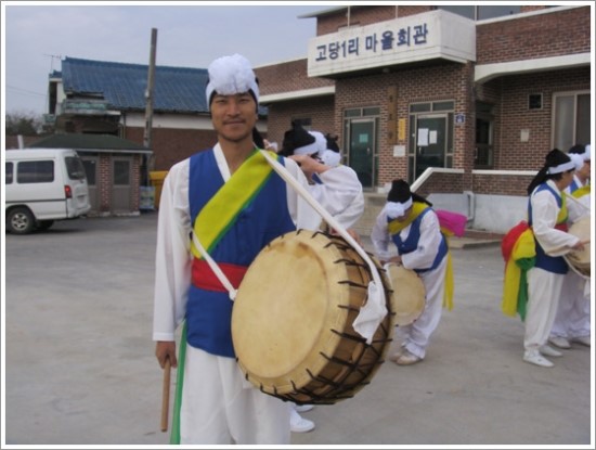  율면 사계축제 첫날, 풍물 공연한 혜상!