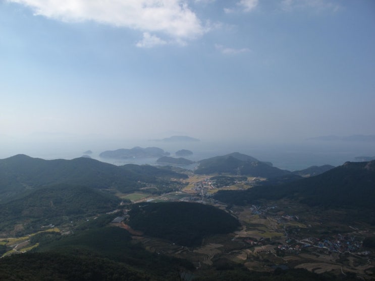  멀리서 바라보면