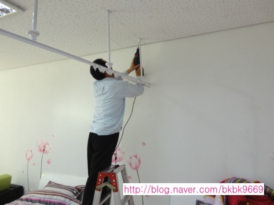 양산백경커튼] 양산의 어느 학교에 예쁜 커튼을 달아드리고 왔습니다^^ 커튼 시공 사진 410