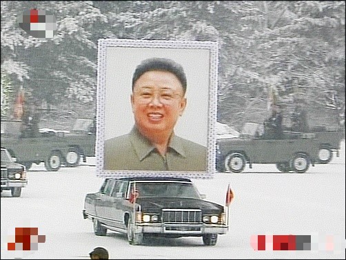 김정일 <b>영결식</b> 조용한 북한 마을 & 김정일 <b>영결식</b> 공개 동영상... 