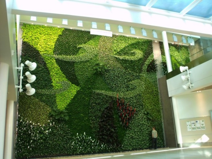 수직 조경을 통한 Edmonton Airport Living Wall by Green over Grey 수직 조경을 통한 Edmonton Airport Living Wall by Green over Grey