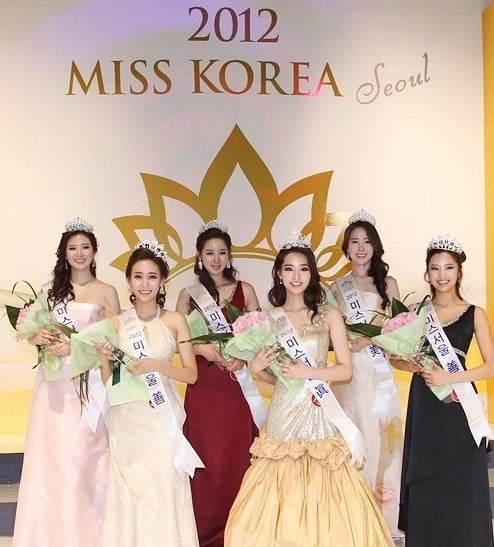 2012미스코리아 진 김유미 잘록한 허리라인과시~