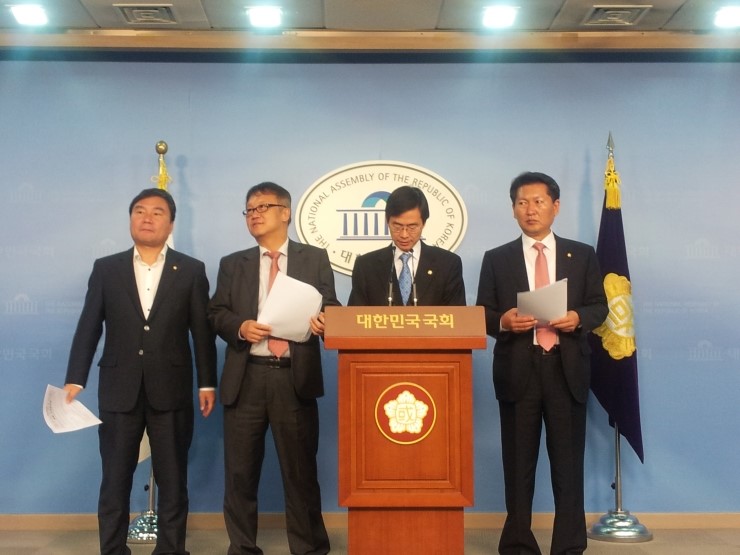 [공동기자회견] 5.24 조치 이후 <b>남북</b>경협 관련 피해 문제... 