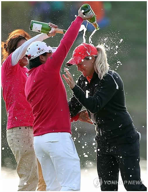 [LPGA] 하나외환 <b>챔피언십</b>, <b>박세리</b> 4위..페테르센 패권 탈환