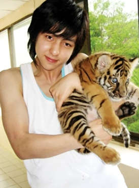 슈퍼주니어 김기범  이젠  홀로서기 김기범