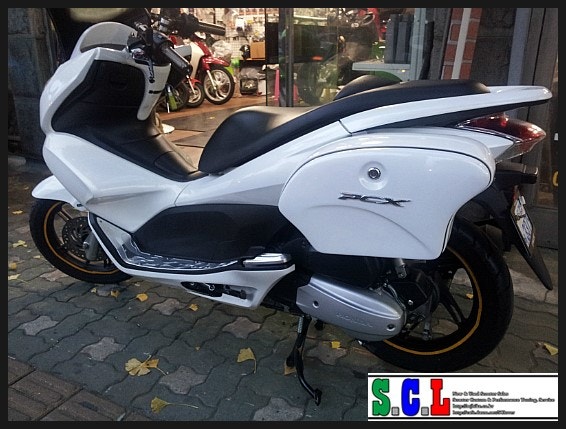 ::혼다 PCX125 사이드백 최초 장착!!, 불꽃 발판 장착!