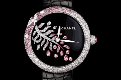 Chanel Unveils The Mademoiselle Privé Camélia, With A Gold, Diamond And  Pearl Embroidered Dial (With Specs And Price)