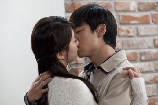 <b>수지 키스신</b> - <b>건축학개론</b> 미공개