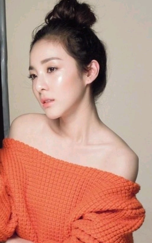 산다라박 무보정사진 V라인