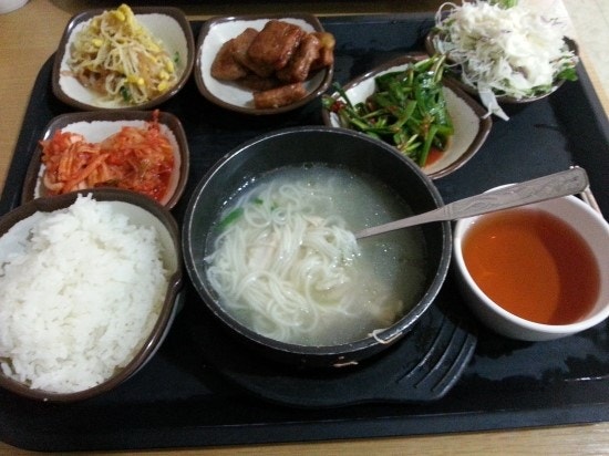 [0001] 혜화역 / 종로구 성균관대학교 학교식당(학식) : 교수회관 교수식당