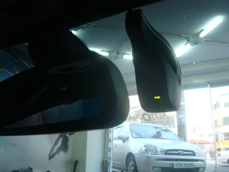  BMW M3 순정형블랙박스 뷰게라