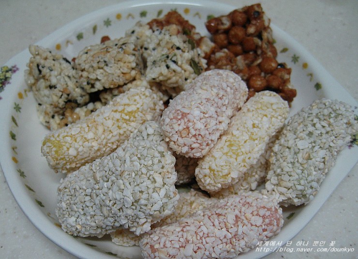  떡국과 강정 (トックとカンジョン)