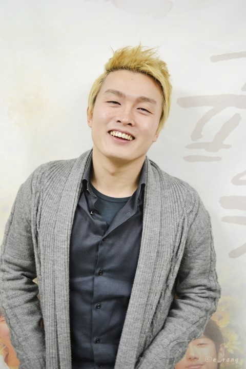  분장실이야기_ 연극 <유츄프라카치아> 루시역: 배우 오영주 (강정은, 윤빛나, 조하나) 