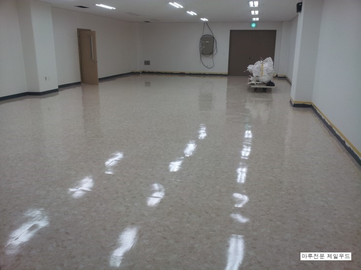  데코타일 시공