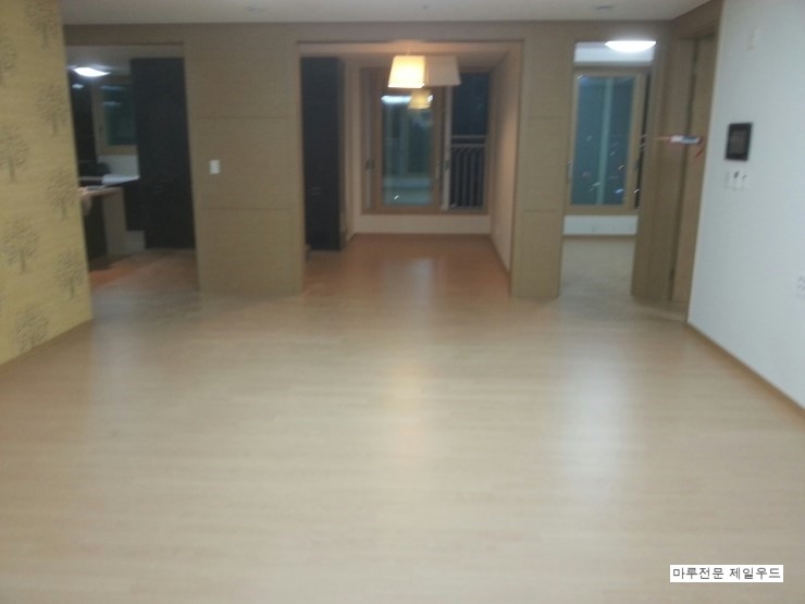  변색된 마루보수, 마루시공