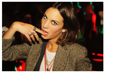  [fashion]소녀다운 알렉사청스타일,알렉사청이 즐겨입는 옷,alexa chung,bass-