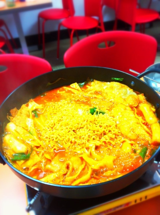  오늘은 HOT 고추장 떡볶이~~ 엄청 매운맛에 도전~~
