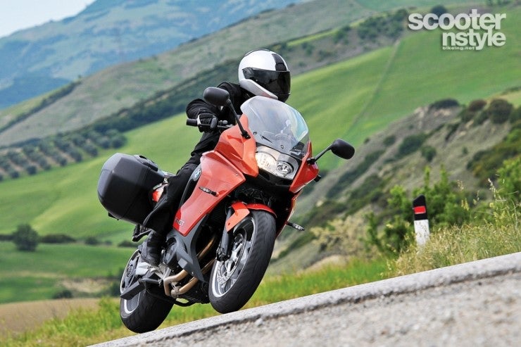 BMW F800GT 시승기 - 위대한 여행의 시작 [스쿠터앤스타일]