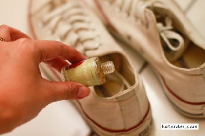 Clean Your Canvas Shoes! (TOMS & Keds) Easy Shoe & Footwear Cleaning Ideas!  Clean My Space 