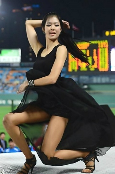  박기량 비키니 화보박기량 워터파크 노출 (성형전사진, 롯데여신, 치어리더)