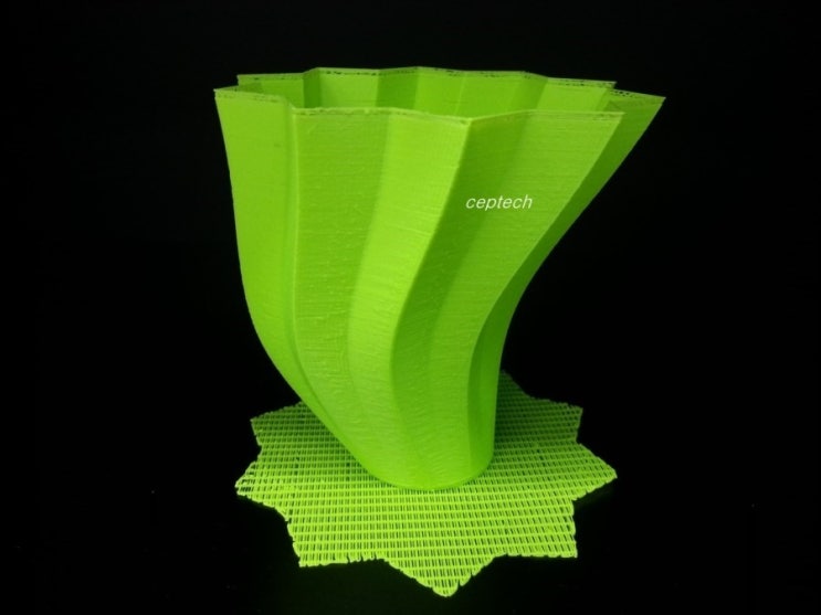 저렴한 쓰리디프린터, 3D 프린터 큐브(Cube) 로 출력한 토네이도 디자인 연필꽂이 