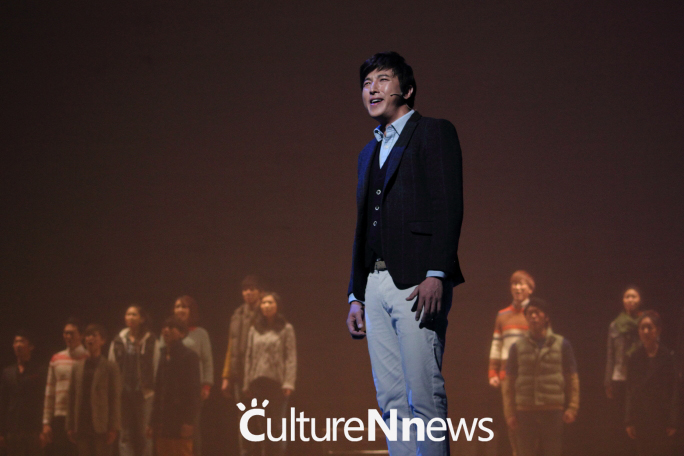 '디셈버'쇼케이스, 박건형의 '너무 아픈 사랑은 사랑이 아니었음을' '디셈버'쇼케이스, 박건형의 '너무 아픈 사랑은 사랑이 아니었음을'