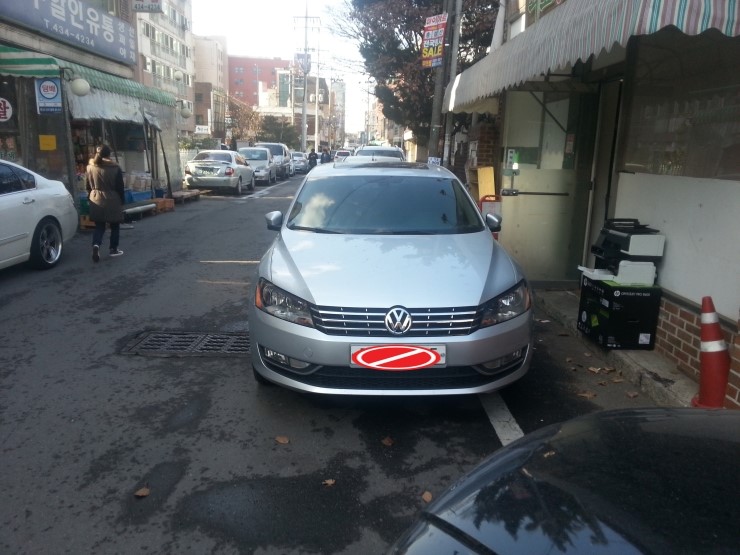  파사트 헤드라이트 교체