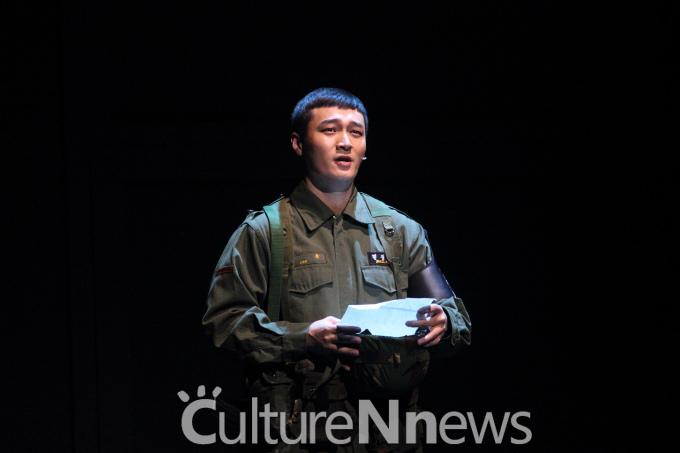 '디셈버' 이창용 '훈'의 이등병의 편지 '디셈버' 이창용 '훈'의 이등병의 편지