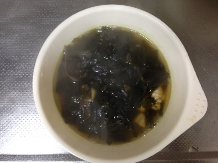  아주 쉬운 미역국 끓이기!! 