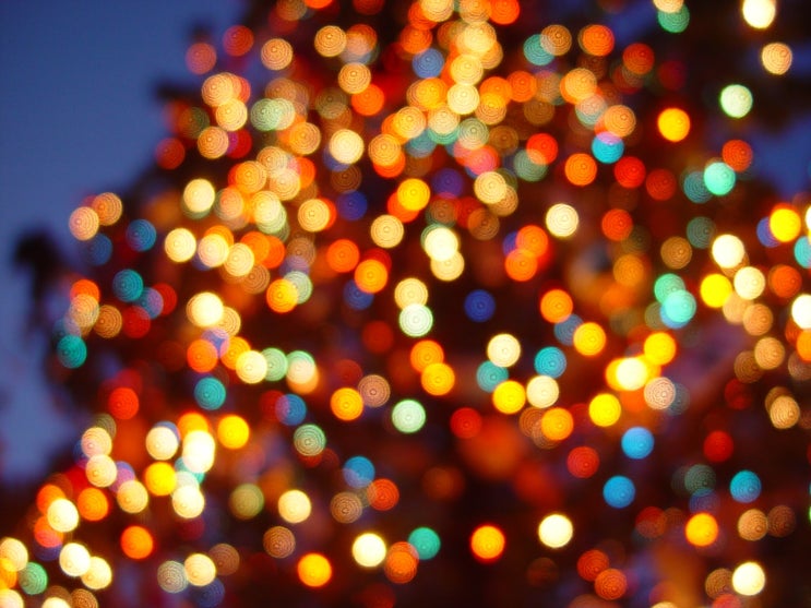  It is the night of our dear Savior's birth