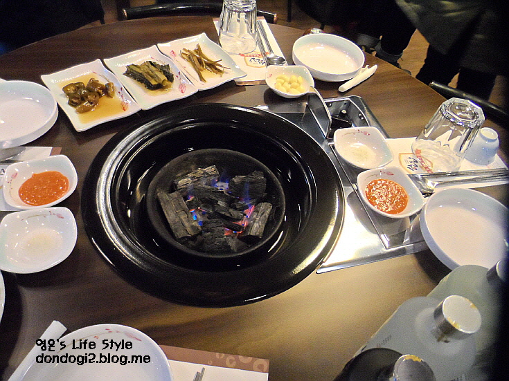  완자김치찌개와 두툼한 삼겹살, 인천 화포식당