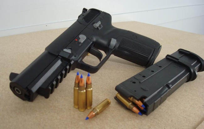 개인적으로 좋아하는 기관단총 mp7과 권총 FN five seven