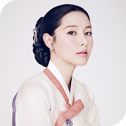 <b>이영애</b>의 만찬 <b>화보</b> : 까르띠에