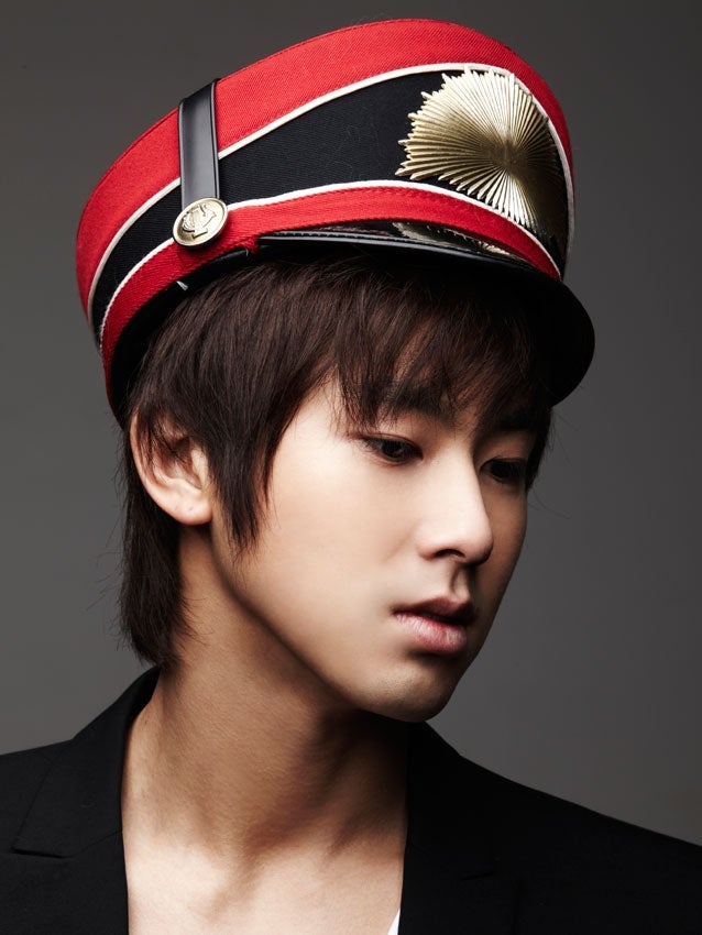 동방신기 유노윤호, 생일을 축하하며 사진털이(스압주의)