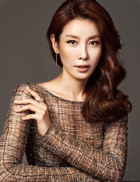 <b>이태란</b> 신승환 <b>결혼</b>~ <b>이태란</b> 예비신랑 <b>사업가</b> 신승환 누구길래?
