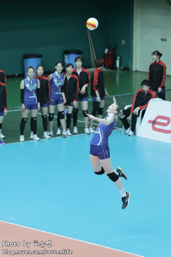 [2014.03.01] <b>도로공사</b> vs... 김주하 표승주 <b>니콜</b> 고예림 황민경