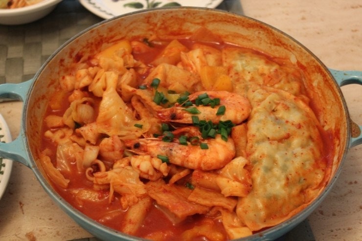 주말 메뉴 //떡볶이, 피자, 한그릇 음식과 코스트코 장보기(르쿠르제 뷔페캐서롤, 덴비 그릇)