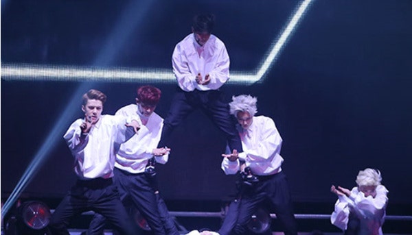 엑소 중독 뮤비 티저와 컴백쇼 소식 공개!!