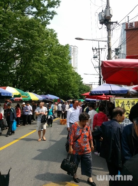 [서울 동묘역] 새로운 패션의 메카 "동묘 벼룩시장"