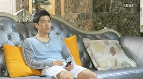 사랑과전쟁 장수원 로봇연기 식을줄 모르는 인기!